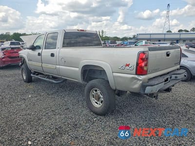 Drugie zdjęcie samochodu z przodu: 2004 CHEVROLET SILVERADO K2500 HEAVY DUTY VIN:1GCHK231X4F137947 - miniatura