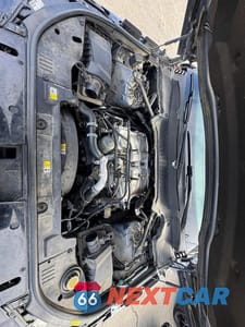 Zdjęcie 7 z 10 samochodu: 2019 LAND ROVER RANGE ROVER HSE VIN:SALGS2SV7KA539380 - miniatura