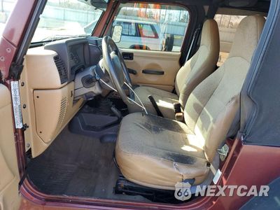Zdjęcie 7 z 12 samochodu: 2001 JEEP WRANGLER / TJ SE VIN:1J4FA29P41P308973 - miniatura