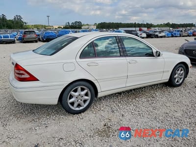 Trzecie zdjęcie samochodu z tyłu: 2004 MERCEDES-BENZ C 240 VIN:WDBRF61J14A547244 - miniatura