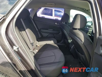 Zdjęcie 10 z 12 samochodu: 2018 KIA OPTIMA LX VIN:KNAGT4L36J5232977 - miniatura