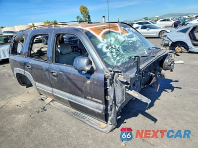 Czwarte zdjęcie samochodu z boku: 2003 CHEVROLET TAHOE K1500 VIN:1GNEK13Z33J200019 - miniatura