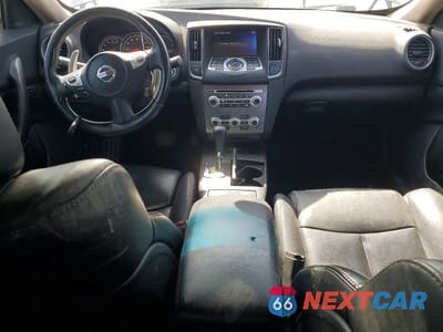 Zdjęcie 8 z 13 samochodu: 2012 NISSAN MAXIMA 3.5 S VIN:1N4AA5AP9CC816109 - miniatura