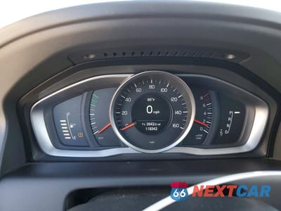 Zdjęcie 9 z 13 samochodu: 2016 VOLVO XC60 T5 VIN:YV440MDJ6G2845488 - miniatura