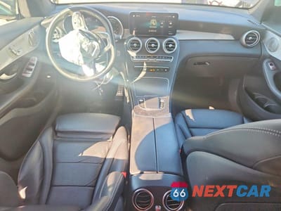 Zdjęcie 8 z 12 samochodu: 2021 MERCEDES-BENZ GLC COUPE 300 4MATIC VIN:W1N0J8EB9MF950245 - miniatura