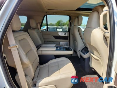 Zdjęcie 11 z 13 samochodu: 2021 LINCOLN NAVIGATOR RESERVE VIN:5LMJJ2LT8MEL00440 - miniatura