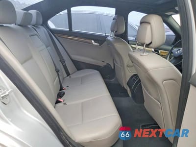 Zdjęcie 10 z 12 samochodu: 2008 MERCEDES-BENZ C 350 VIN:WDDGF56X78F166741 - miniatura