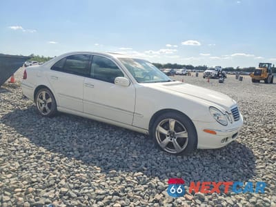 Czwarte zdjęcie samochodu z boku: 2005 MERCEDES-BENZ E 320 CDI VIN:WDBUF26J25A679474 - miniatura