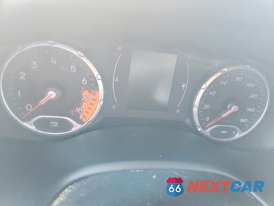 Zdjęcie 9 z 12 samochodu: 2018 JEEP RENEGADE LATITUDE VIN:ZACCJABB2JPJ36623 - miniatura