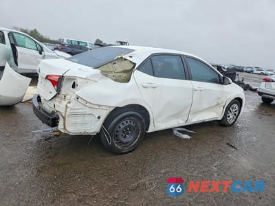 Trzecie zdjęcie samochodu z tyłu: 2019 TOYOTA COROLLA L VIN:5YFBURHE6KP866957 - miniatura