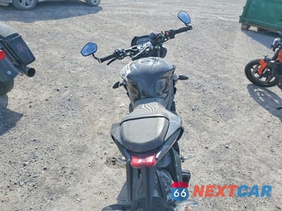 Zdjęcie 6 z 9 samochodu: 2023 TRIUMPH MOTORCYCLE STREET TRIPLE RS VIN:SMTA554S4PTBC4800 - miniatura