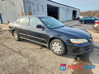 Czwarte zdjęcie samochodu z boku: 1999 HONDA ACCORD LX VIN:JHMCG5640XC052526 - miniatura