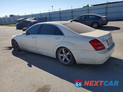 Drugie zdjęcie samochodu z przodu: 2013 MERCEDES-BENZ S 550 4MATIC VIN:WDDNG9EB4DA508798 - miniatura