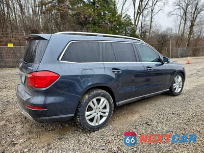 Trzecie zdjęcie samochodu z tyłu: 2013 MERCEDES-BENZ GL 450 4MATIC VIN:4JGDF7CE9DA227781 - miniatura