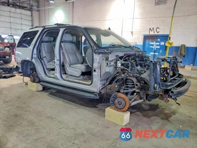 Czwarte zdjęcie samochodu z boku: 2007 CHEVROLET TAHOE K1500 VIN:1GNFK13097J104147 - miniatura