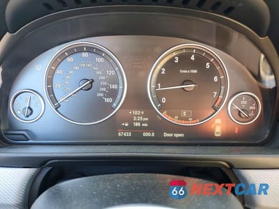 Zdjęcie 9 z 12 samochodu: 2011 BMW 550 I VIN:WBAFR9C51BC271286 - miniatura