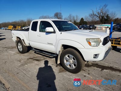 Czwarte zdjęcie samochodu z boku: 2012 TOYOTA TACOMA PRERUNNER V6 VIN:5TFTU4GNXCX014252 - miniatura