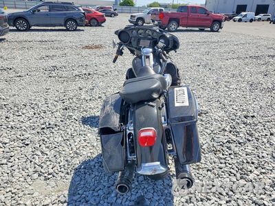 Czwarte zdjęcie samochodu z boku: 2017 HARLEY-DAVIDSON FLHTK ULTRA LIMITED VIN:1HD1KED16HB677082 - miniatura