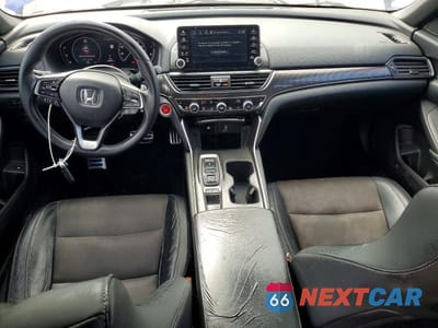 Zdjęcie 8 z 13 samochodu: 2018 HONDA ACCORD SPORT VIN:1HGCV2F32JA008383 - miniatura