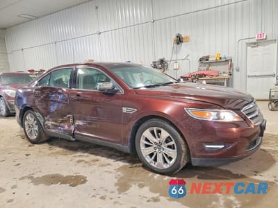 Czwarte zdjęcie samochodu z boku: 2010 FORD TAURUS LIMITED VIN:1FAHP2FW5AG126343 - miniatura