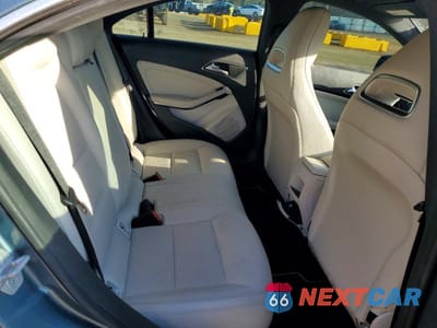 Zdjęcie 10 z 11 samochodu: 2014 MERCEDES-BENZ CLA 250 VIN:WDDSJ4EB0EN067253 - miniatura