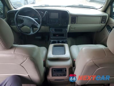 Zdjęcie 8 z 12 samochodu: 2005 CHEVROLET AVALANCHE C1500 VIN:3GNEC12Z55G264405 - miniatura