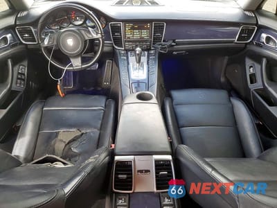 Zdjęcie 8 z 12 samochodu: 2016 PORSCHE PANAMERA 2 VIN:WP0AA2A7XGL006132 - miniatura