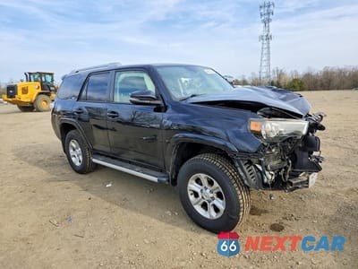 Czwarte zdjęcie samochodu z boku: 2018 TOYOTA 4RUNNER SR5 PREMIUM VIN:JTEBU5JR4J5500072 - miniatura