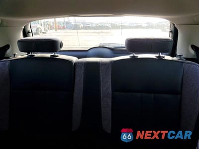 Zdjęcie 10 z 12 samochodu: 2025 MINI COOPER BASE VIN:WMW13GD04S2X06990 - miniatura