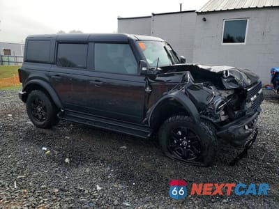 Czwarte zdjęcie samochodu z boku: 2025 FORD BRONCO OUTER BANKS VIN:1FMEE8BP3SLB57034 - miniatura