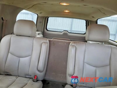 Zdjęcie 10 z 13 samochodu: 2005 CHEV SUBURBAN K1500 VIN:3GNFK16Z75G158863 - miniatura