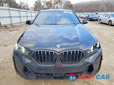Piąte zdjęcie samochodu w środku: 2025 BMW X6 XDRIVE40I VIN:5UX33EX05S9Z93693 - miniatura