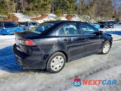 Trzecie zdjęcie samochodu z tyłu: 2011 MITSUBISHI LANCER ES VIN:JA32U2FU7BU043618 - miniatura