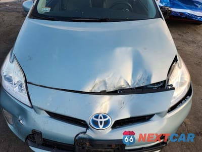 Zdjęcie 11 z 12 samochodu: 2015 TOYOTA PRIUS TWO VIN:JTDKN3DU9F1995888 - miniatura