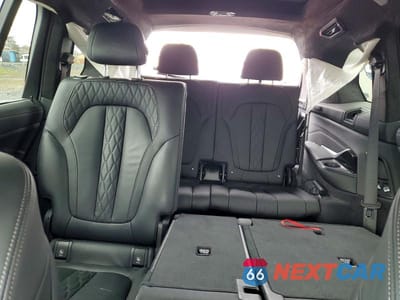 Zdjęcie 10 z 13 samochodu: 2024 BMW X7 M60I VIN:5UX33EM01R9S43092 - miniatura
