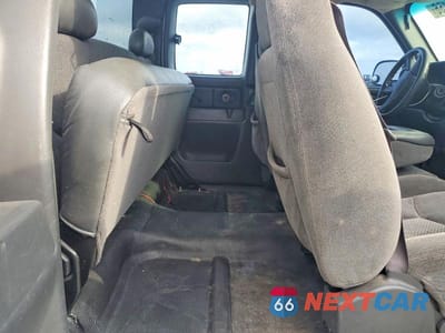 Zdjęcie 10 z 11 samochodu: 2005 CHEVROLET SILVERADO C1500 VIN:2GCEC19V451240102 - miniatura