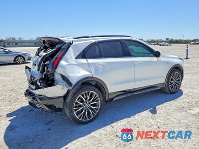 Trzecie zdjęcie samochodu z tyłu: 2024 CADILLAC XT4 SPORT VIN:1GYFZER44RF100982 - miniatura