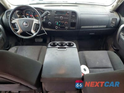 Zdjęcie 8 z 11 samochodu: 2013 GMC SIERRA K1500 SLE VIN:3GTP2VE79DG376824 - miniatura