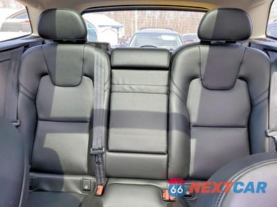 Zdjęcie 10 z 12 samochodu: 2019 VOLVO XC60 T5 VIN:LYV102RK4KB200955 - miniatura