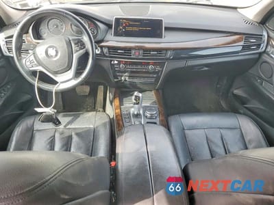 Zdjęcie 8 z 13 samochodu: 2015 BMW X5 XDRIVE35I VIN:5UXKR0C57F0K61820 - miniatura