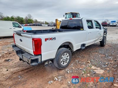 Trzecie zdjęcie samochodu z tyłu: 2024 FORD F350 VIN:1FT8W3BT6REC70585 - miniatura