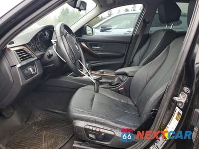 Zdjęcie 7 z 12 samochodu: 2013 BMW 328 XI VIN:WBA3B3C51DF540330 - miniatura