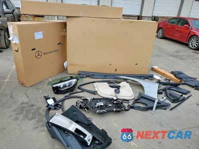 Zdjęcie 13 z 14 samochodu: 2025 MERCEDES-BENZ GLC 350E VIN:W1NKM5GB2SF293863 - miniatura