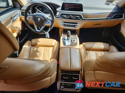 Zdjęcie 8 z 12 samochodu: 2022 BMW 740 I VIN:WBA7T2C00NCH62750 - miniatura