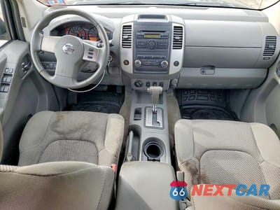 Zdjęcie 8 z 11 samochodu: 2010 NISSAN FRONTIER SE V6 VIN:1N6AD0FV4AC439128 - miniatura