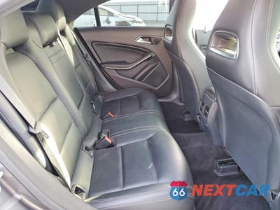 Zdjęcie 10 z 12 samochodu: 2018 MERCEDES-BENZ CLA 250 4MATIC VIN:WDDSJ4GB0JN525915 - miniatura