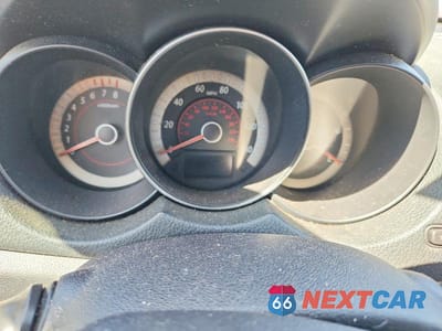 Zdjęcie 9 z 12 samochodu: 2010 KIA FORTE 4D EX VIN:KNAFU4A22A5843687 - miniatura