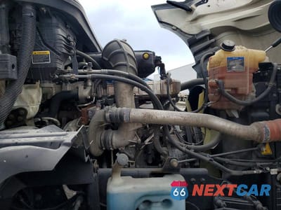 Zdjęcie 7 z 10 samochodu: 2019 INTERNATIONAL LT625 SEMI TRUCK VIN:3HSDZTZR0KN134888 - miniatura