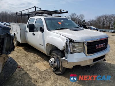 Czwarte zdjęcie samochodu z boku: 2014 GMC SIERRA 3500 HD UTILITY / SERVICE TRUCK VIN:1GT422C87EF153830 - miniatura