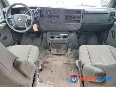 Zdjęcie 8 z 13 samochodu: 2012 CHEV EXPRESS G1500 VIN:1GCWGGBA6C1148625 - miniatura